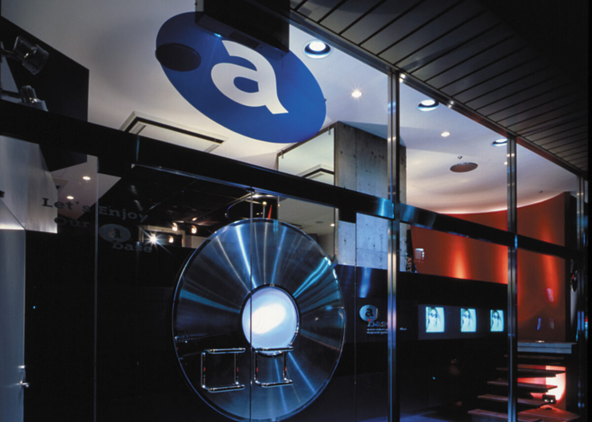 エイベックス a-base