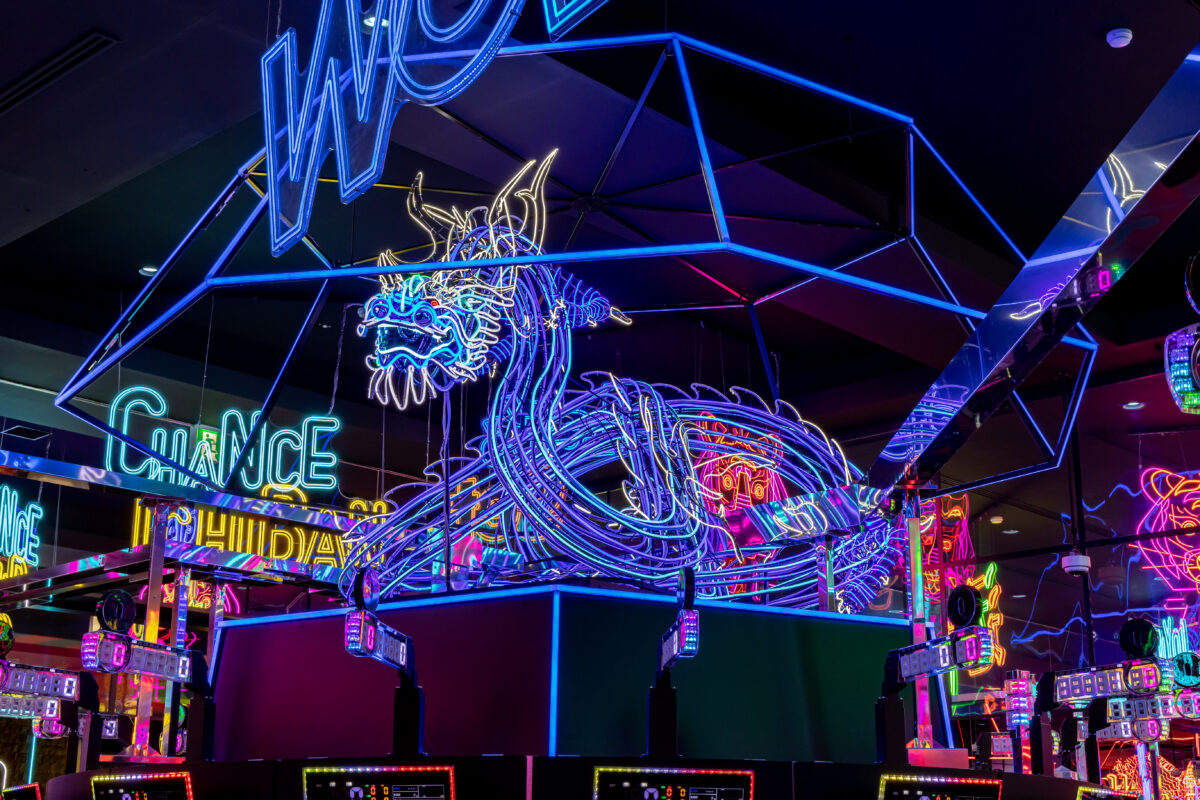 青龍のLEDモニュメント