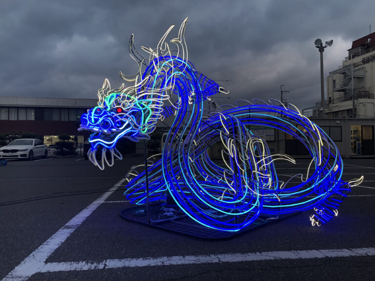 青龍のLEDモニュメント