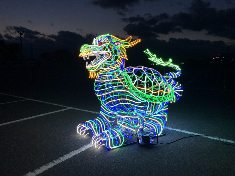 霊亀のLEDモニュメント