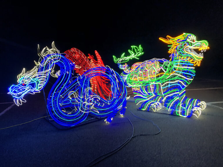 青龍のLEDモニュメント