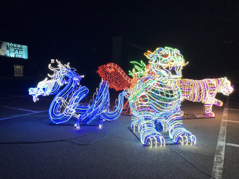 霊亀のLEDモニュメント